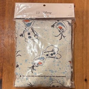 GAP Kids Pajama Set - Cream and Blue Olaf Design
